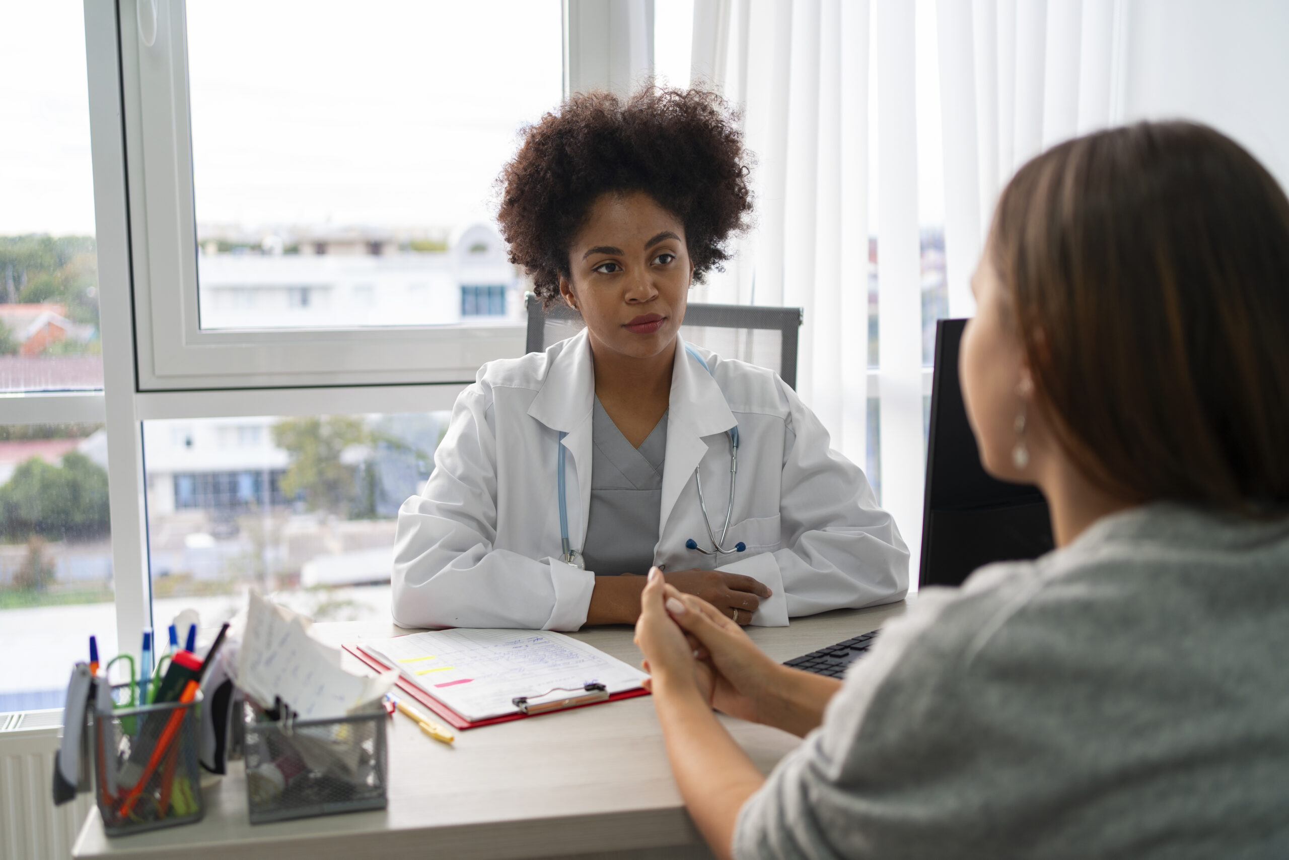 Healthcare Access for Immigrants in Canada: Provincial Differences Explained
